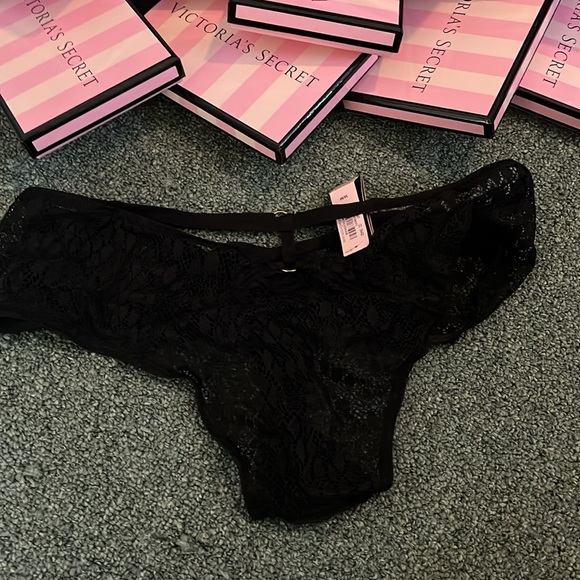 Victoria’s Secret size medium all lace gold accent panties NWT - Picture 4 of 5